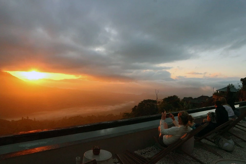 batur cycling sunrise