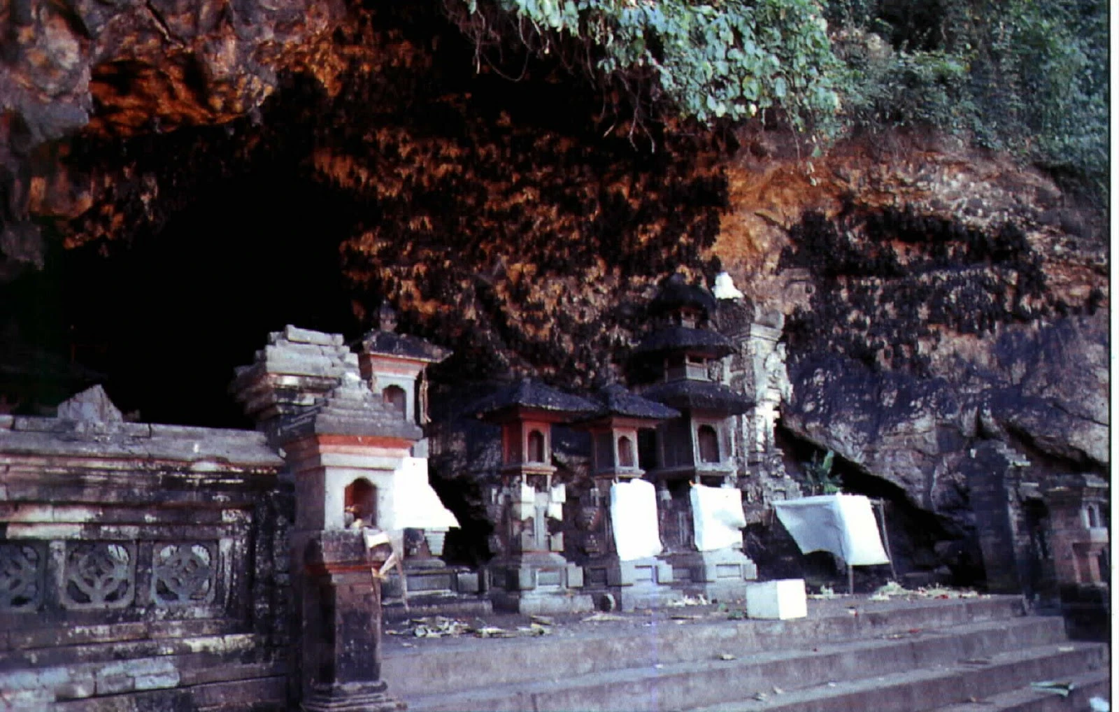 bat cave goa lawah temple