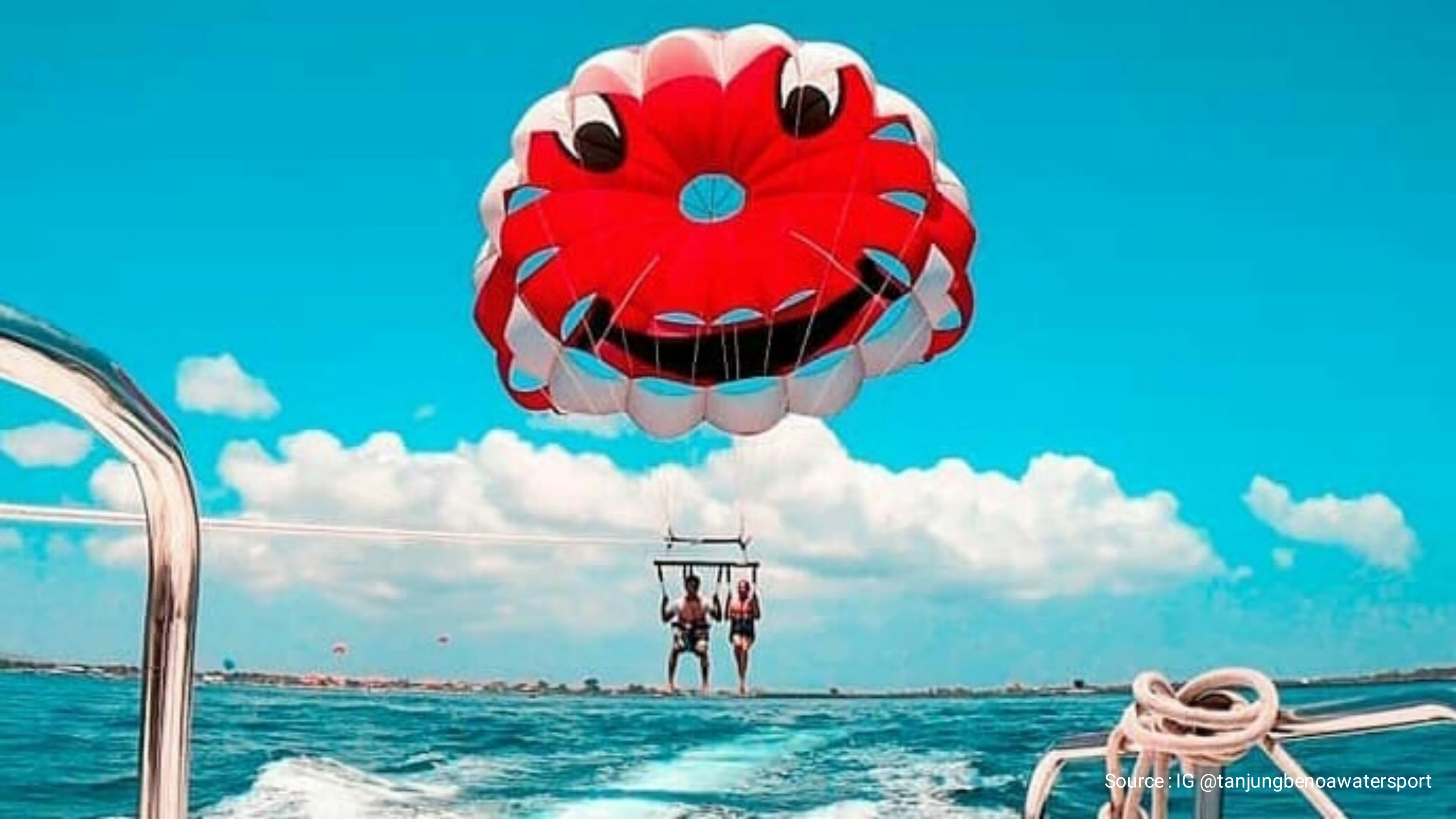 parasailing adventure