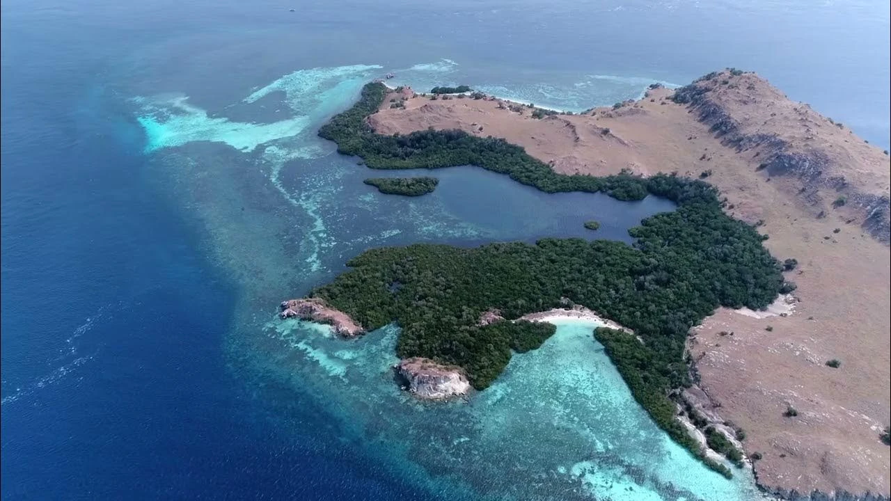 Tatawa Island Labuan Bajo Indonesia