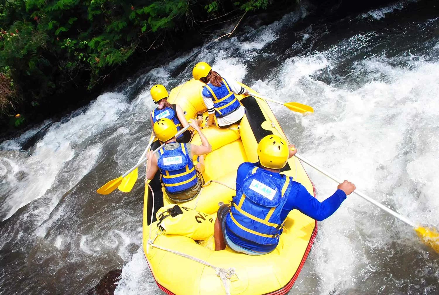 telaga waja rafting