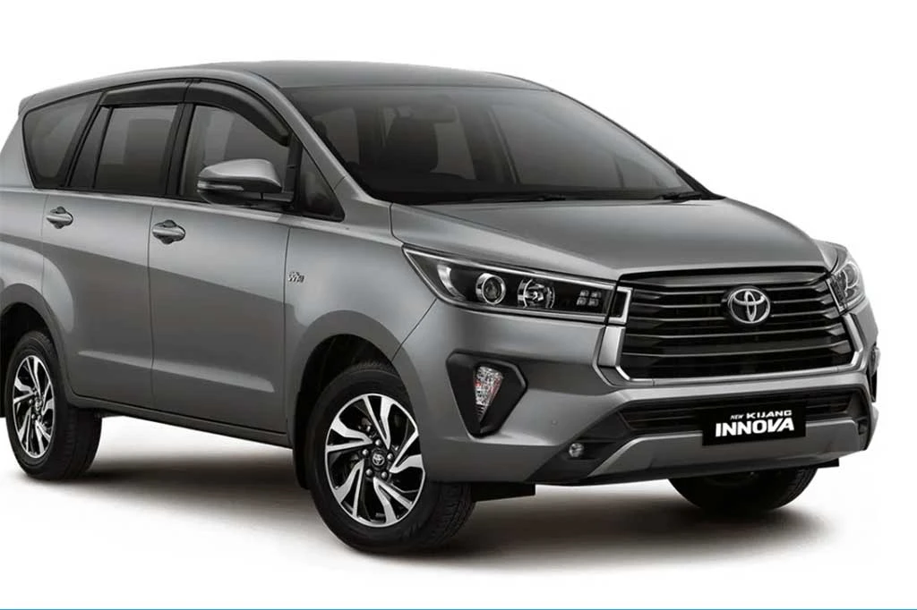 innova reborn bali car charter