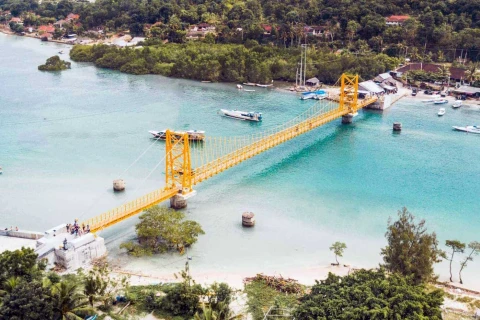 yellow bridge view from above