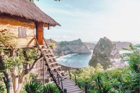 molenteng tree house nusa penida island