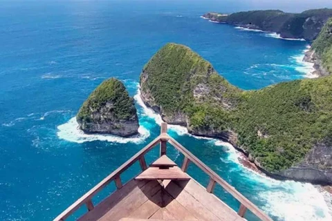 paluang cliff nusa penida island