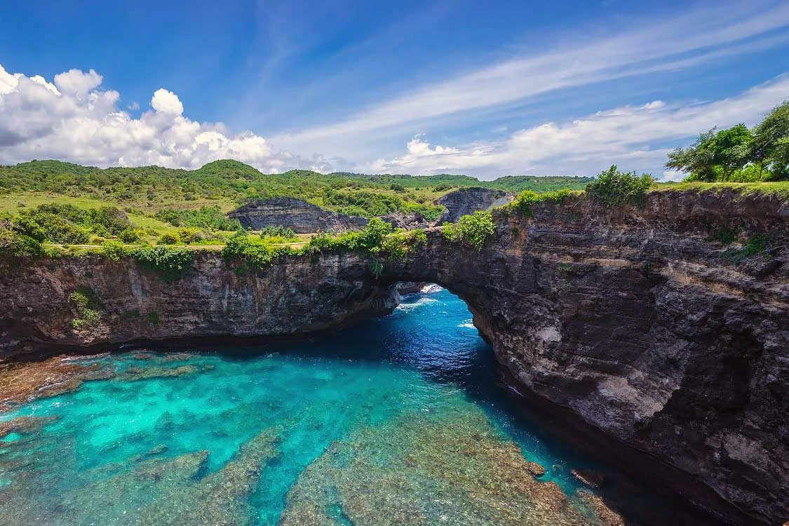 broken beach nusa penida island