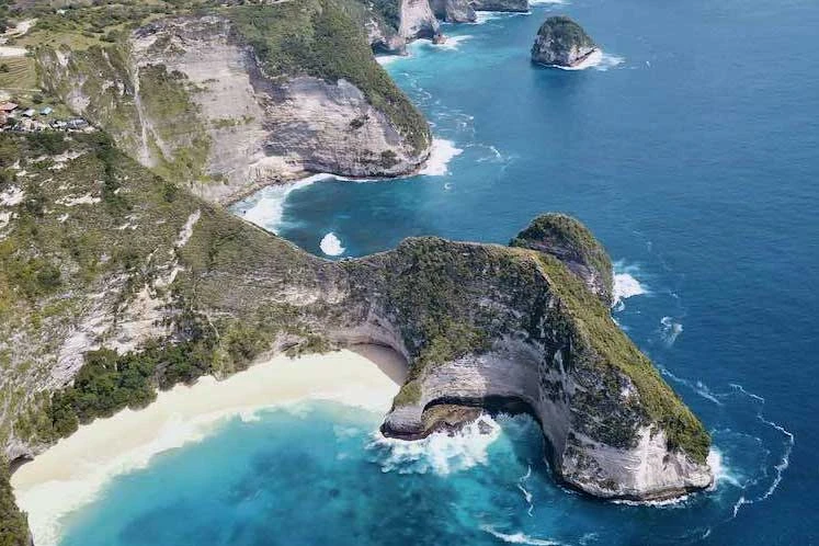 kelingking beach nusa penida island