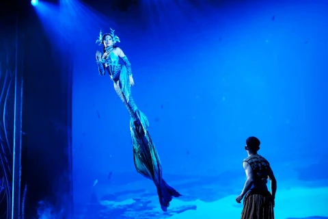 varuna show, varuna stage, taman safari bali, underwater show, varuna underwater theatrical