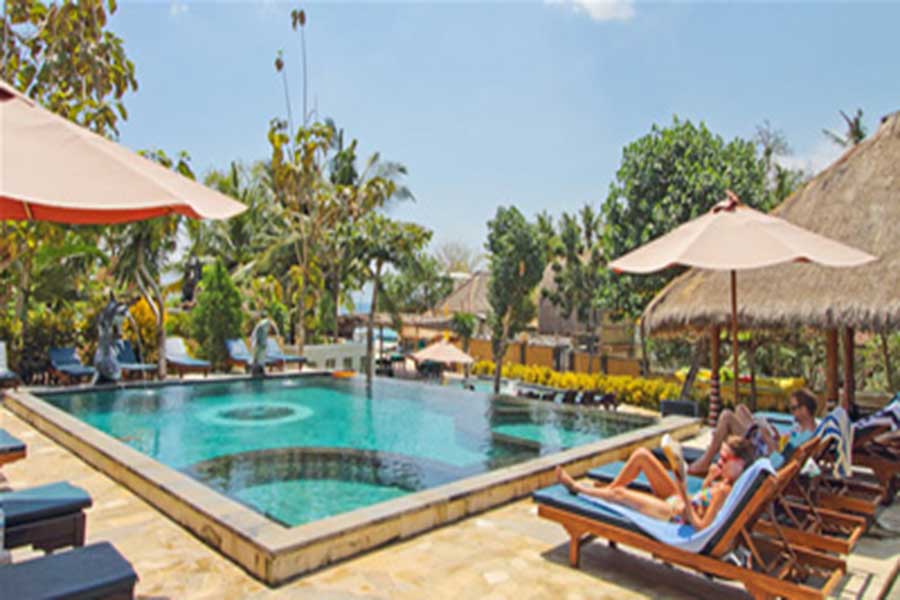 the tanis villas, smimming pool, nusa lembongan
