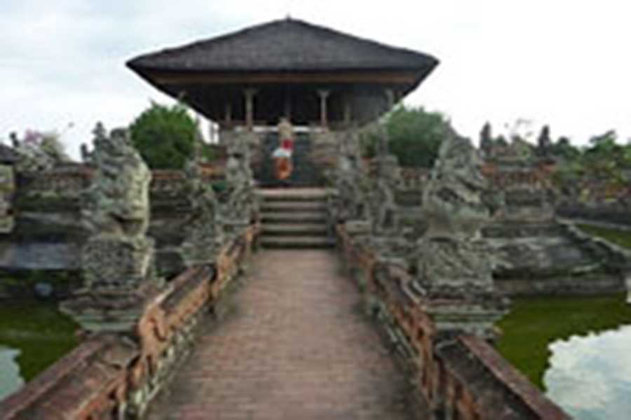 balinese style building, bale kambang, kertha gosa