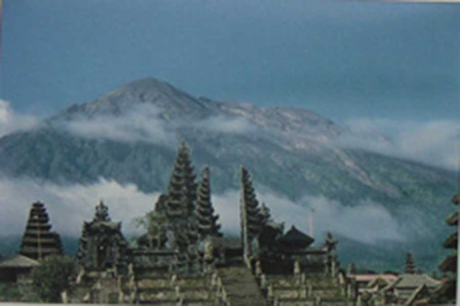 images/uploads/article-images/article-mount_agung_and_besakih_temple_view-49.jpg
