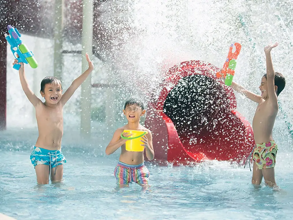 bali zoo splash water play