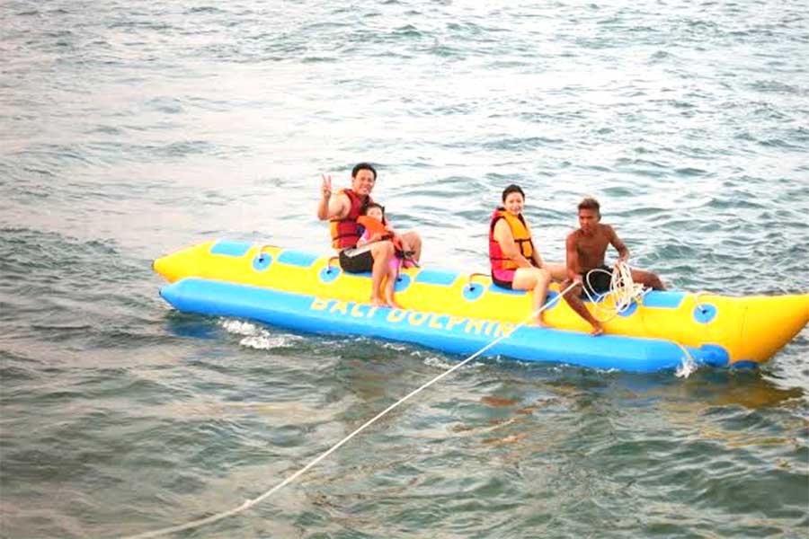 banana boat bali dolphin water sport