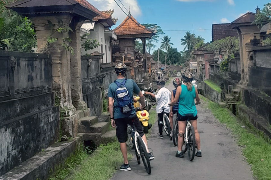 Bike tour of a temple and village