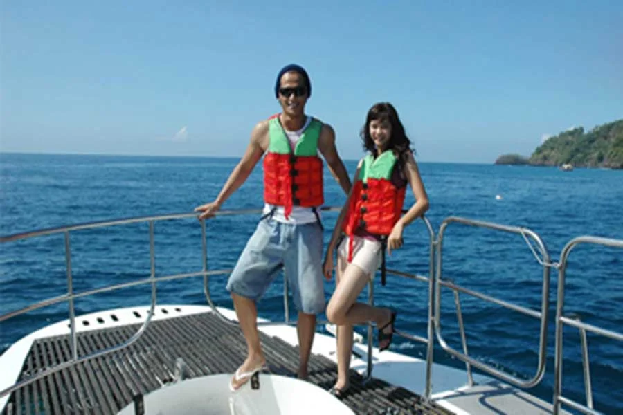 odyssey submarine, take picture, submarine deck