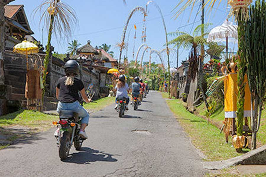 monkey bike, retro bike bali, bali village