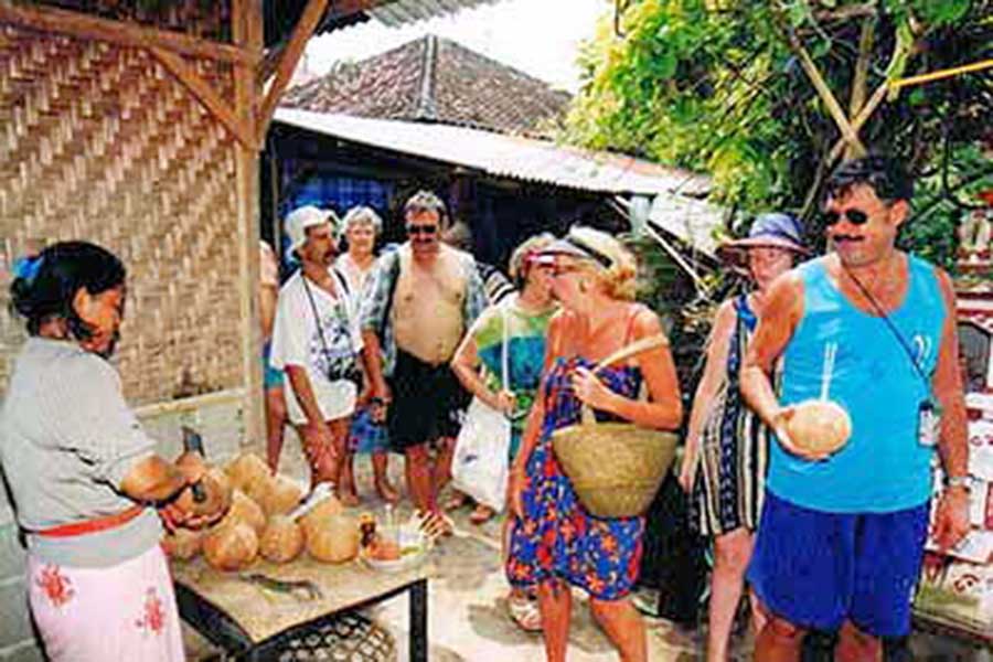 village tour in lembongan island